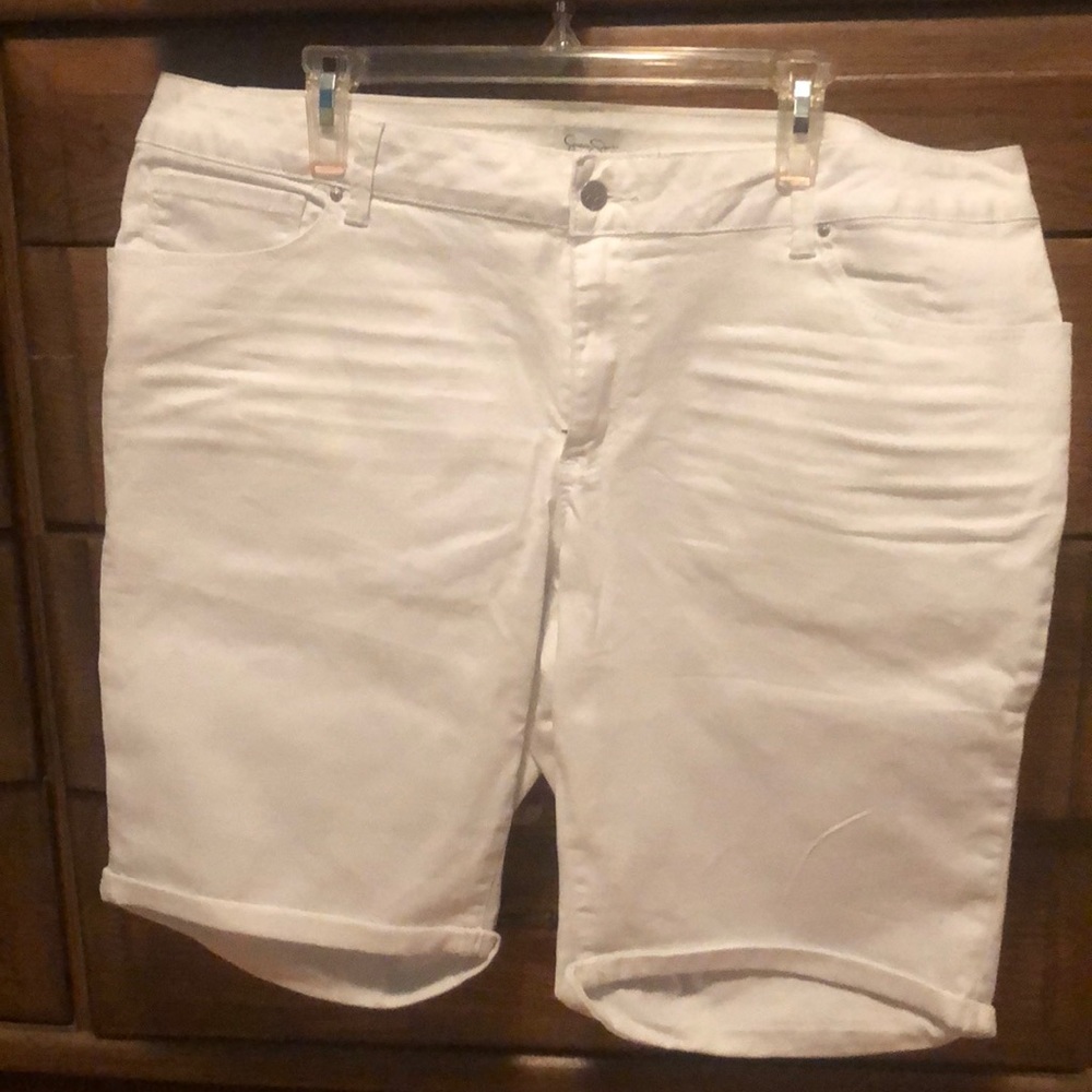 Jessica Simpson 22W white jeans shorts